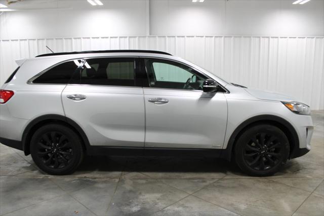 used 2019 Kia Sorento car, priced at $14,000