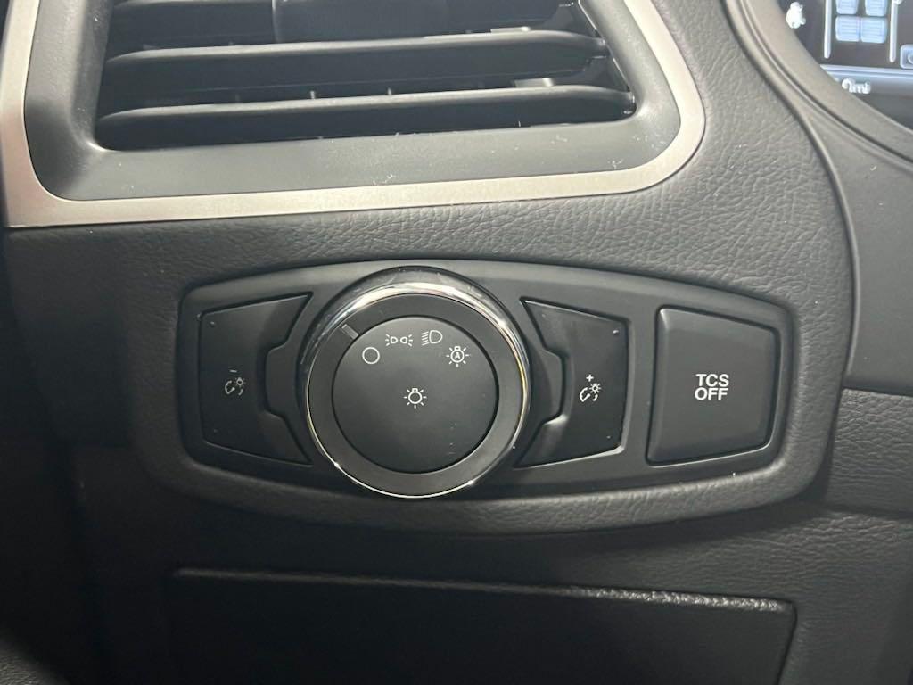 new 2024 Ford Edge car, priced at $29,995