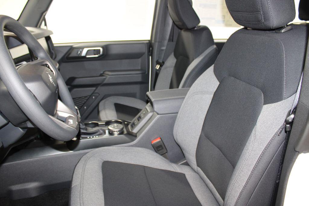 new 2025 Ford Bronco car, priced at $40,314