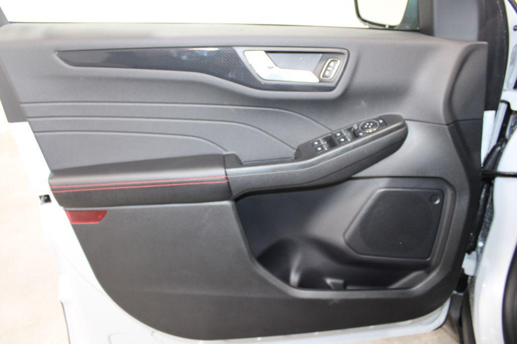 new 2025 Ford Escape car, priced at $25,997