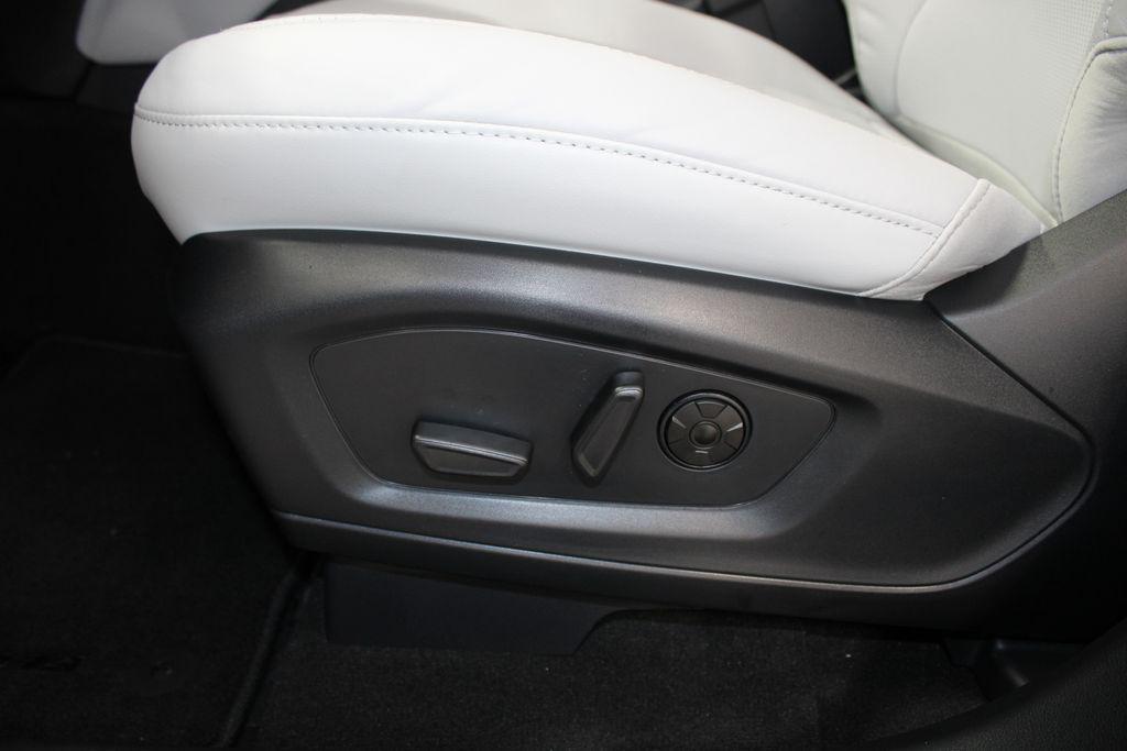 new 2025 Ford Explorer car, priced at $55,288