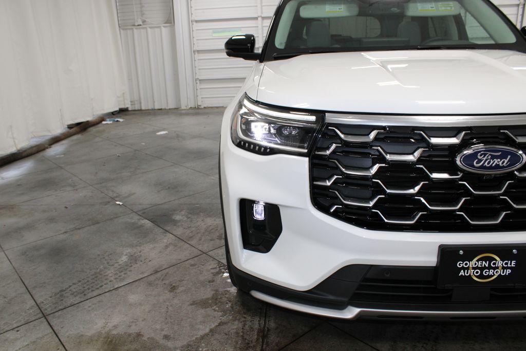 new 2025 Ford Explorer car, priced at $55,288