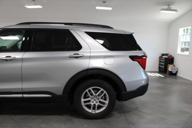 new 2025 Ford Explorer car, priced at $39,581