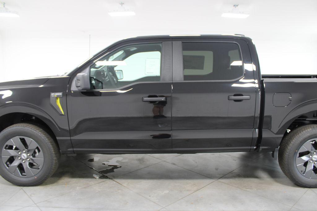 new 2025 Ford F-150 car, priced at $46,196