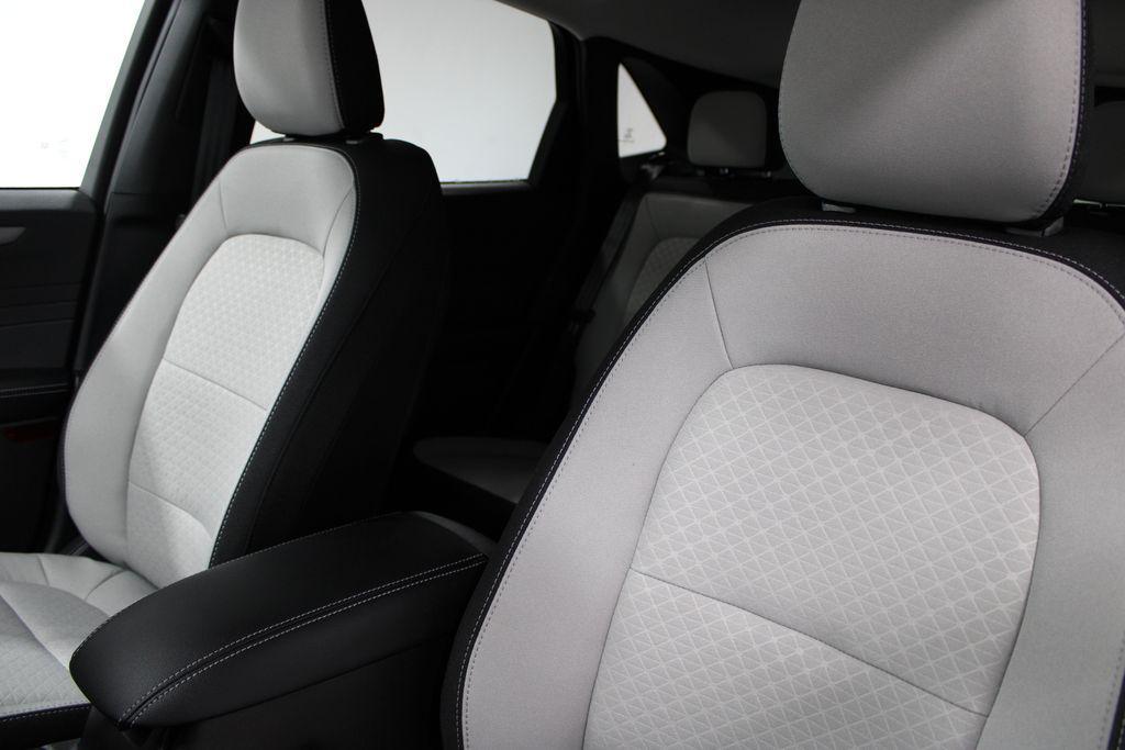 new 2025 Ford Escape car, priced at $25,999