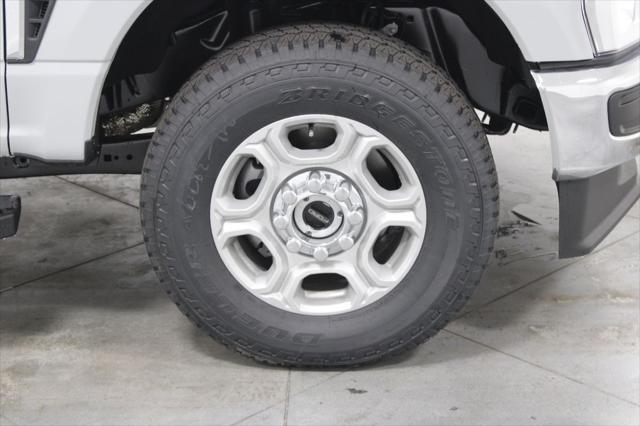 new 2025 Ford F-250 car, priced at $59,412