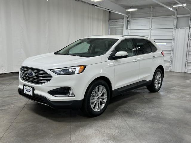 new 2024 Ford Edge car, priced at $43,678