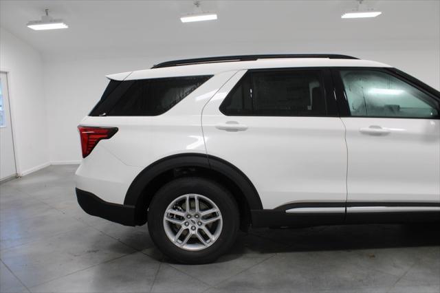 new 2025 Ford Explorer car, priced at $43,500