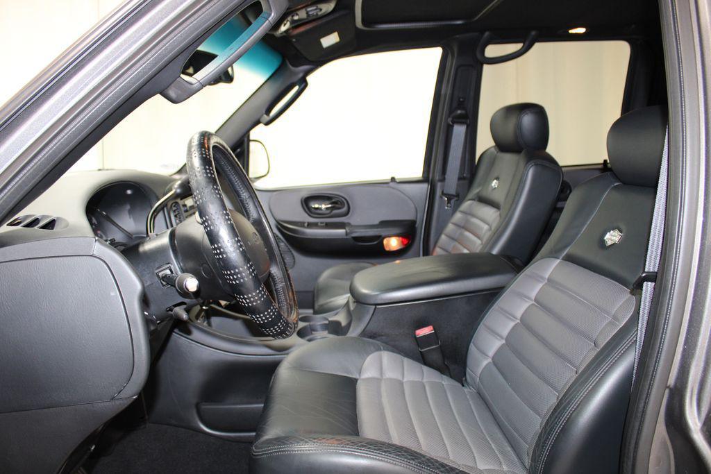 used 2002 Ford F-150 car, priced at $28,000