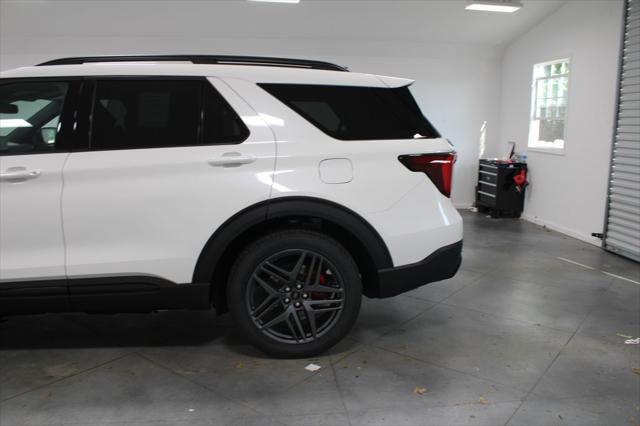 new 2025 Ford Explorer car, priced at $48,627