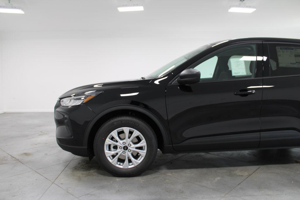new 2025 Ford Escape car, priced at $23,999