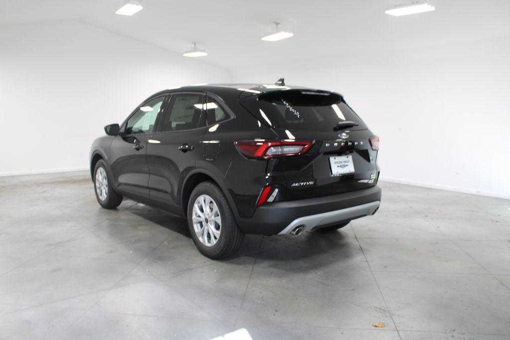 new 2025 Ford Escape car, priced at $23,999