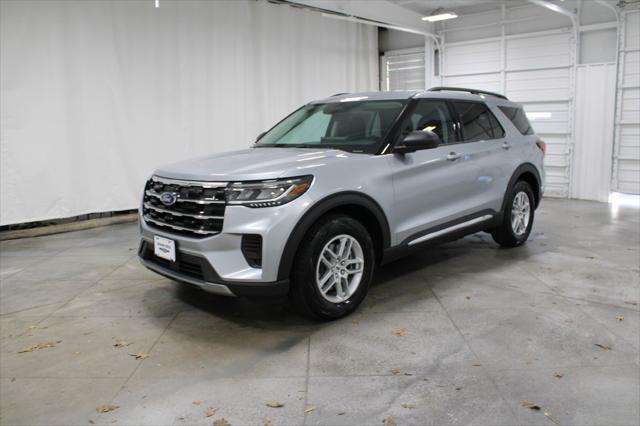 new 2025 Ford Explorer car, priced at $39,621