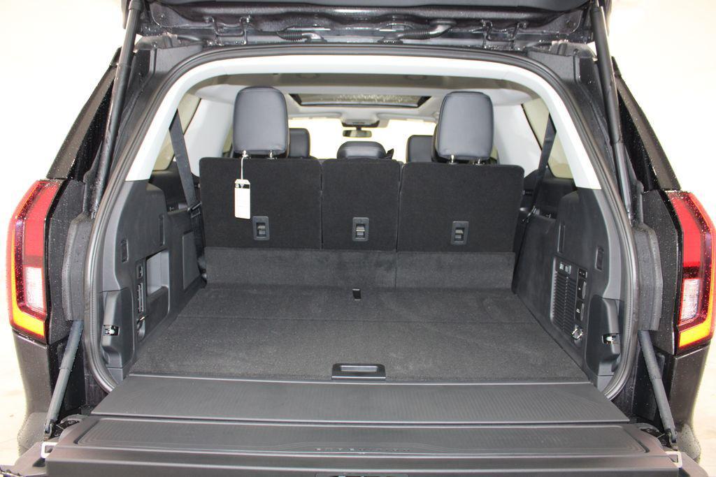 new 2025 Ford Expedition Max car, priced at $77,702