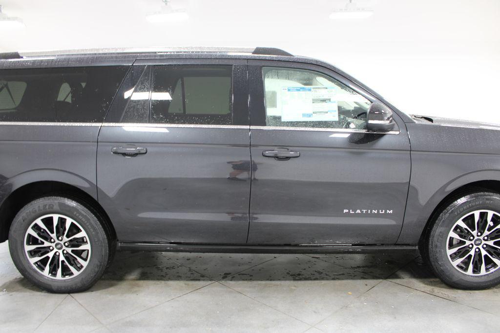 new 2025 Ford Expedition Max car, priced at $77,702