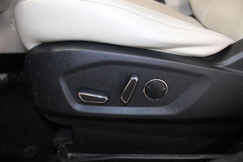 used 2015 Ford Edge car, priced at $9,588