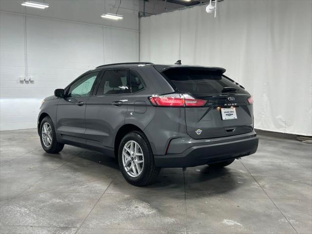 new 2024 Ford Edge car, priced at $35,922