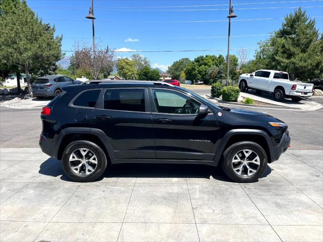 used 2018 Jeep Cherokee car, priced at $15,995