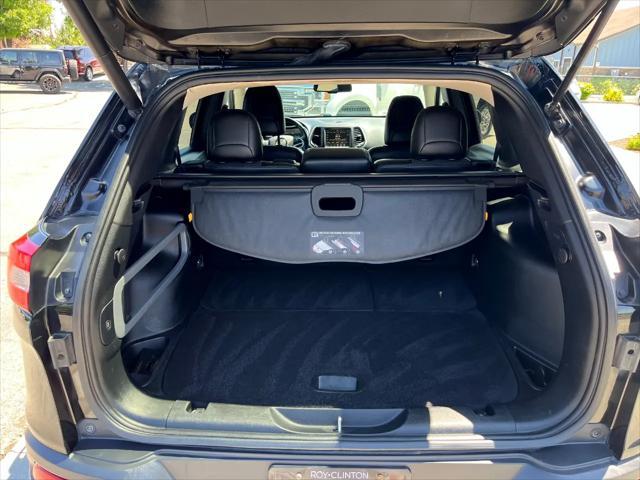 used 2018 Jeep Cherokee car, priced at $15,995
