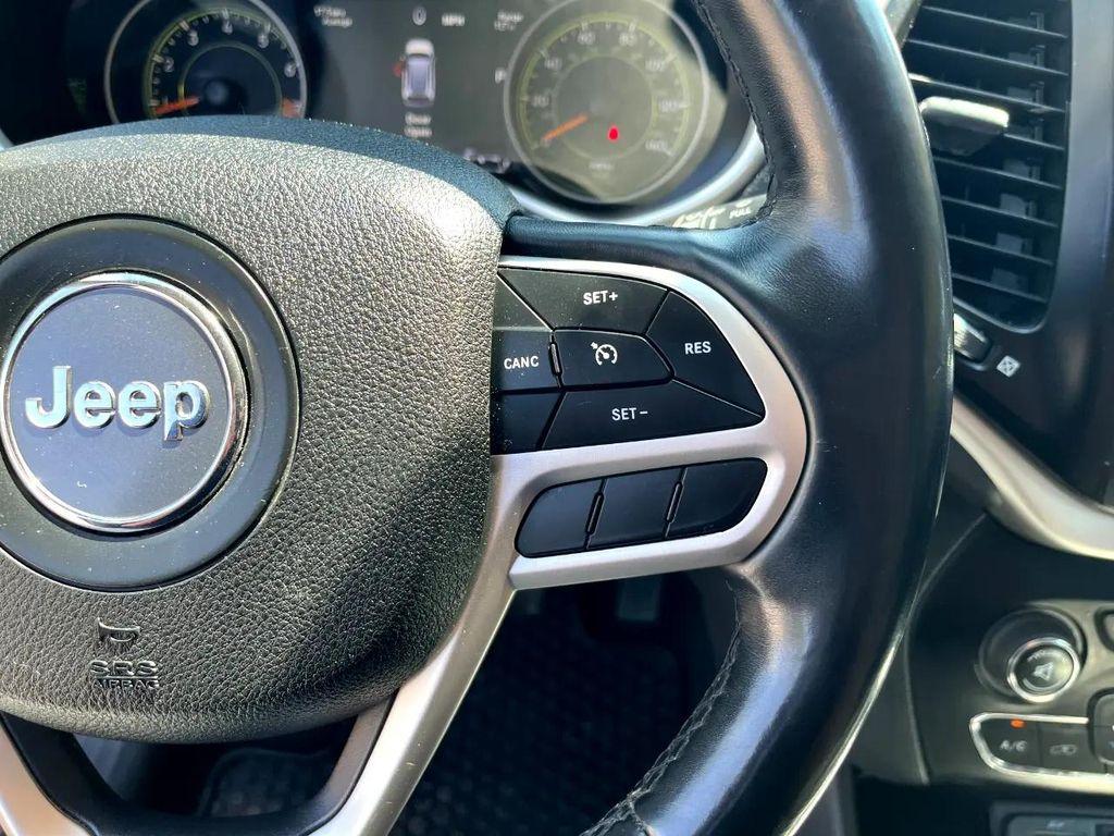 used 2018 Jeep Cherokee car, priced at $13,995