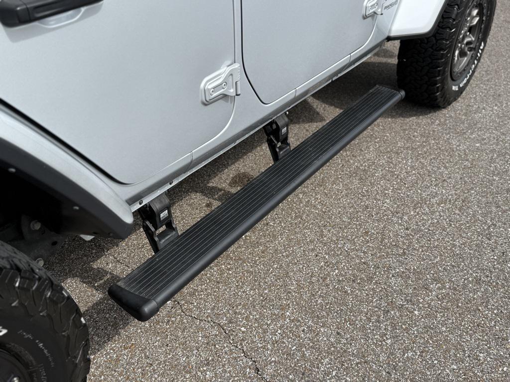 used 2022 Jeep Wrangler Unlimited car, priced at $66,990