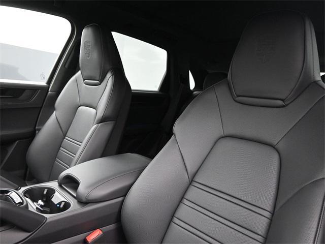 new 2025 Porsche Cayenne car, priced at $159,515