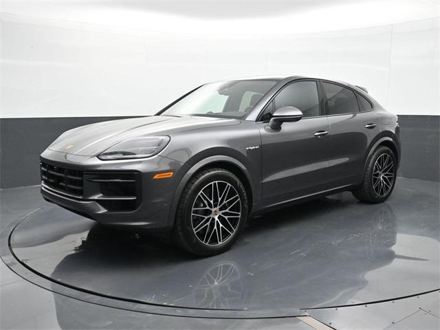 new 2025 Porsche Cayenne car, priced at $132,835