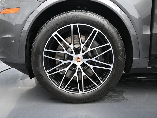 new 2025 Porsche Cayenne car, priced at $132,835