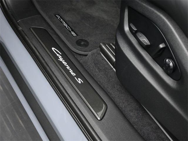 new 2025 Porsche Cayenne car, priced at $158,055