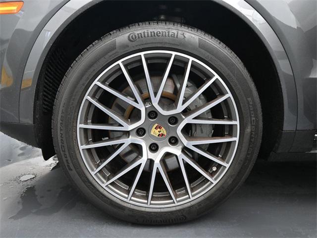 used 2022 Porsche Cayenne car, priced at $77,400