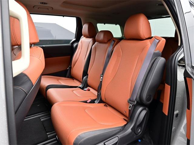 used 2023 Kia Carnival car, priced at $38,800