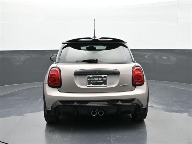 used 2022 MINI Hardtop car, priced at $30,900
