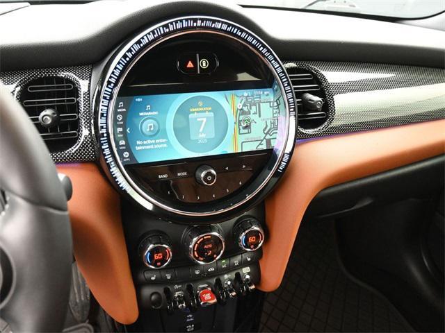used 2022 MINI Hardtop car, priced at $30,900