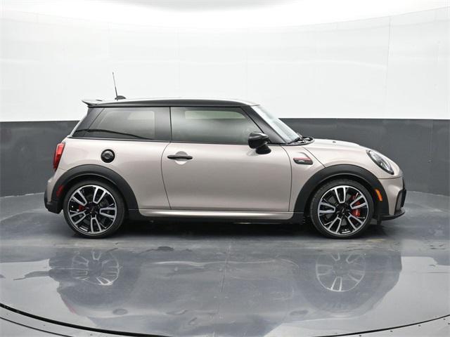 used 2022 MINI Hardtop car, priced at $30,900