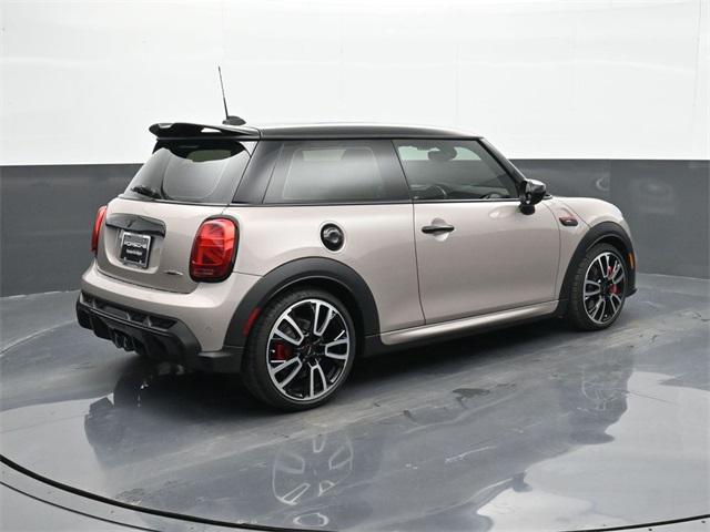 used 2022 MINI Hardtop car, priced at $30,900