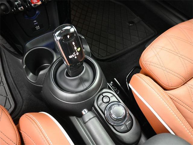 used 2022 MINI Hardtop car, priced at $30,900
