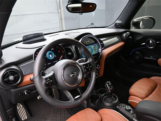 used 2022 MINI Hardtop car, priced at $30,900