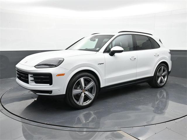 new 2025 Porsche Cayenne car, priced at $131,415