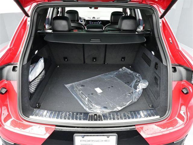 used 2025 Porsche Cayenne car, priced at $139,500
