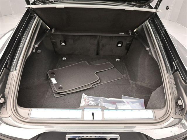 new 2026 Porsche Panamera car, priced at $143,320