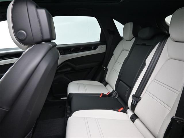 new 2025 Porsche Cayenne car, priced at $124,025