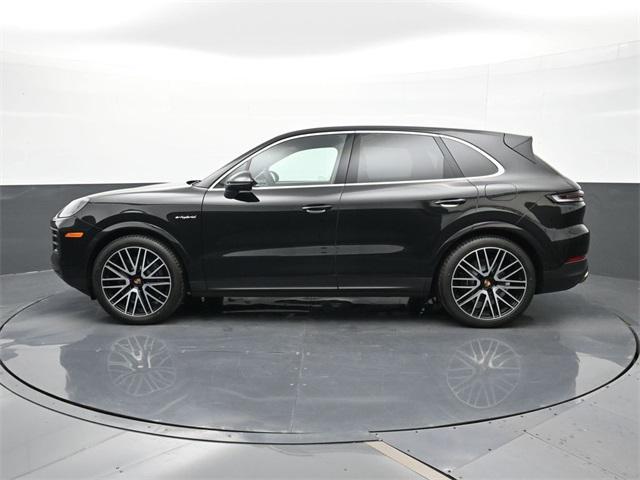 new 2025 Porsche Cayenne car, priced at $124,025