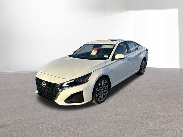 new 2025 Nissan Altima car, priced at $33,102