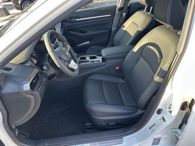 new 2025 Nissan Altima car, priced at $33,102