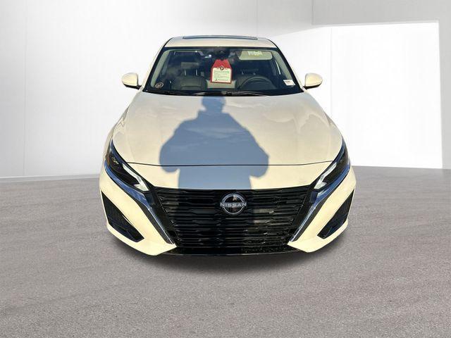 new 2025 Nissan Altima car, priced at $33,102