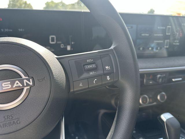 new 2025 Nissan Kicks car, priced at $27,808