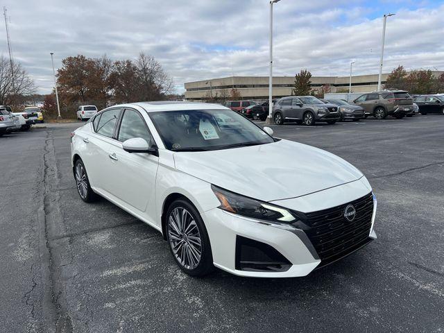 new 2025 Nissan Altima car, priced at $34,250