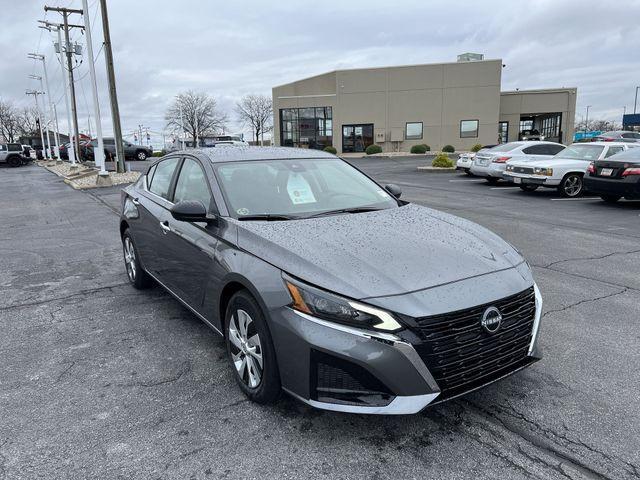 new 2025 Nissan Altima car, priced at $26,122