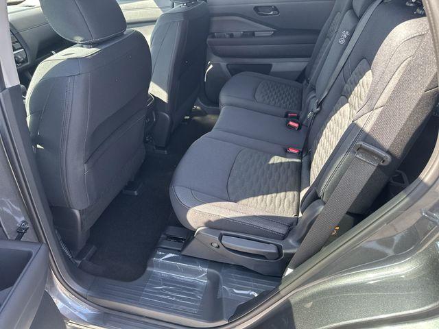 new 2025 Nissan Pathfinder car, priced at $33,911
