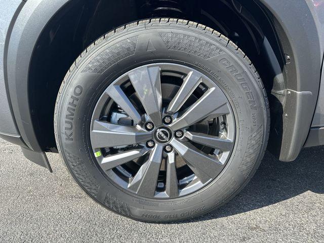 new 2025 Nissan Pathfinder car, priced at $33,911